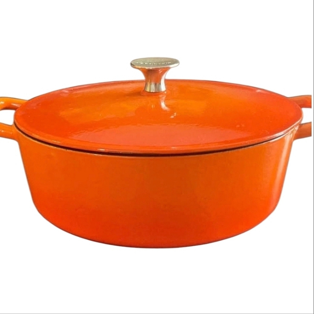 like new lagostina orange oval 4.7 LITRE
